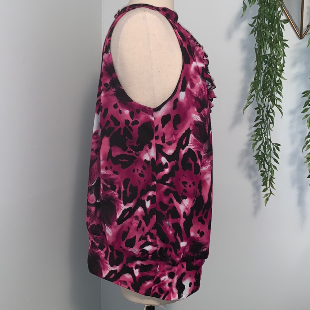 Lane Bryant sleeveless top. - Picture 3 of 7